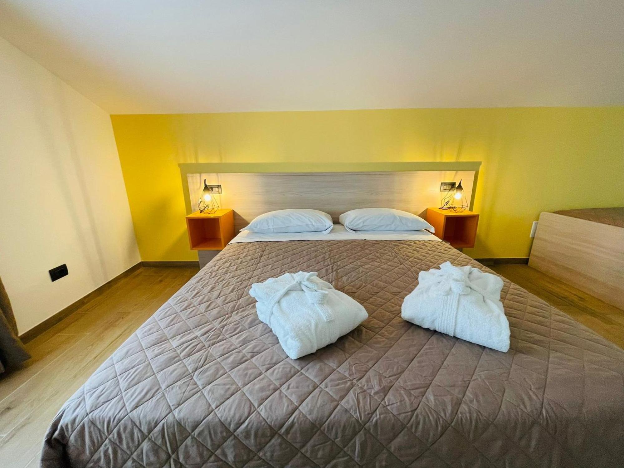 Castello Di Marano Sul Panaro - Room & Breakfast Стая снимка
