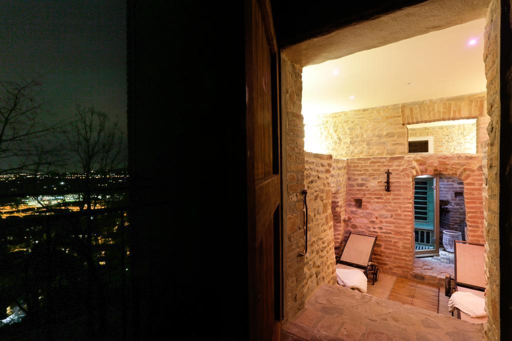 Castello Di Marano Sul Panaro - Room & Breakfast Екстериор снимка